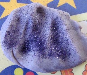 playdough recipe with glitter