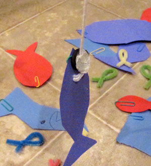 Make your own fishing game - Projects for Preschoolers