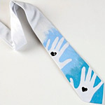 Handprint necktie