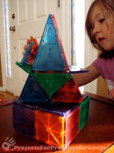 Building with Magna-Tiles from Steve Spangler Science