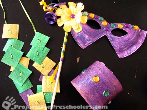 Mardi Gras mask, necklace and bracelet Mardi Gras mask, necklace and bracelet