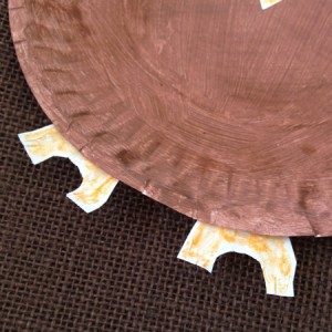 Owl feet for paper plate craft