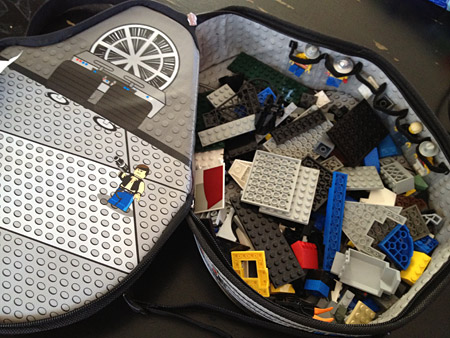 Star Wars carrying case for LEGOs and LEGO people