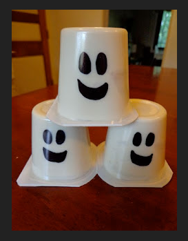 Pudding cup ghosts