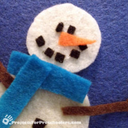 Make a felt snowman playset